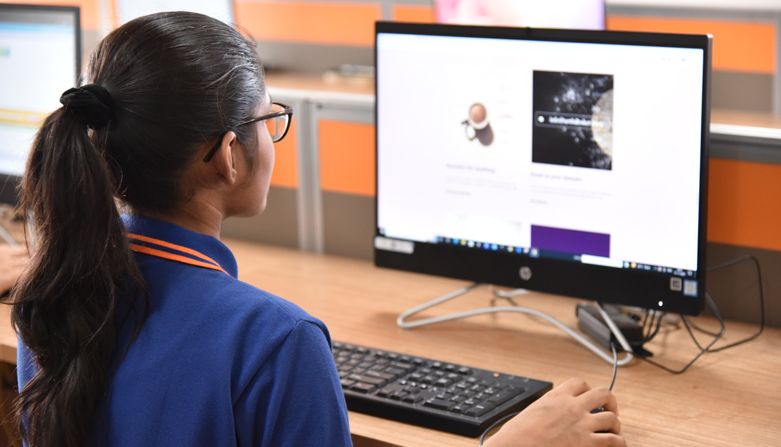 //apeejay.smartweb.in/wp-content/uploads/2023/02/technology-education.jpg